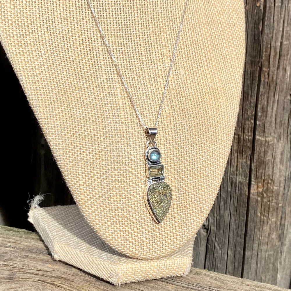 Labradorite & Gold Druzy Pendant Necklace - Picture 3 of 11